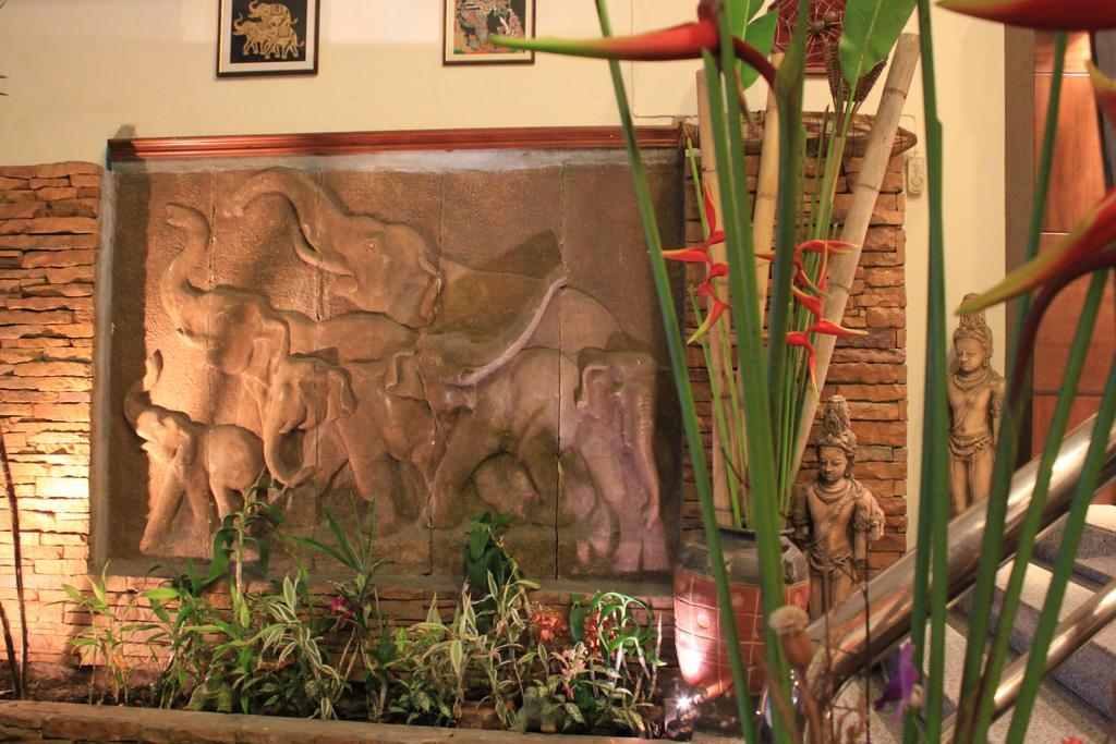 Mook Anda Hotel Phuket Exterior photo